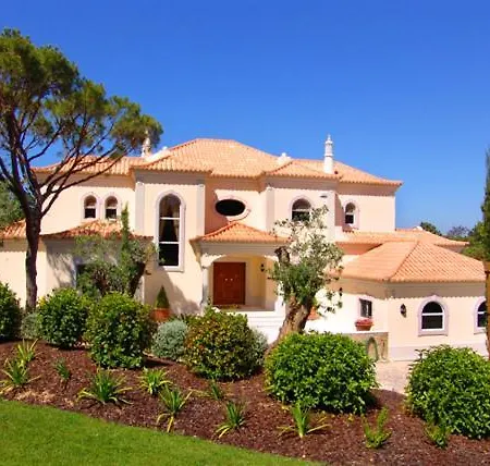 Sleeps 8 Pool Air Con Wifi *
